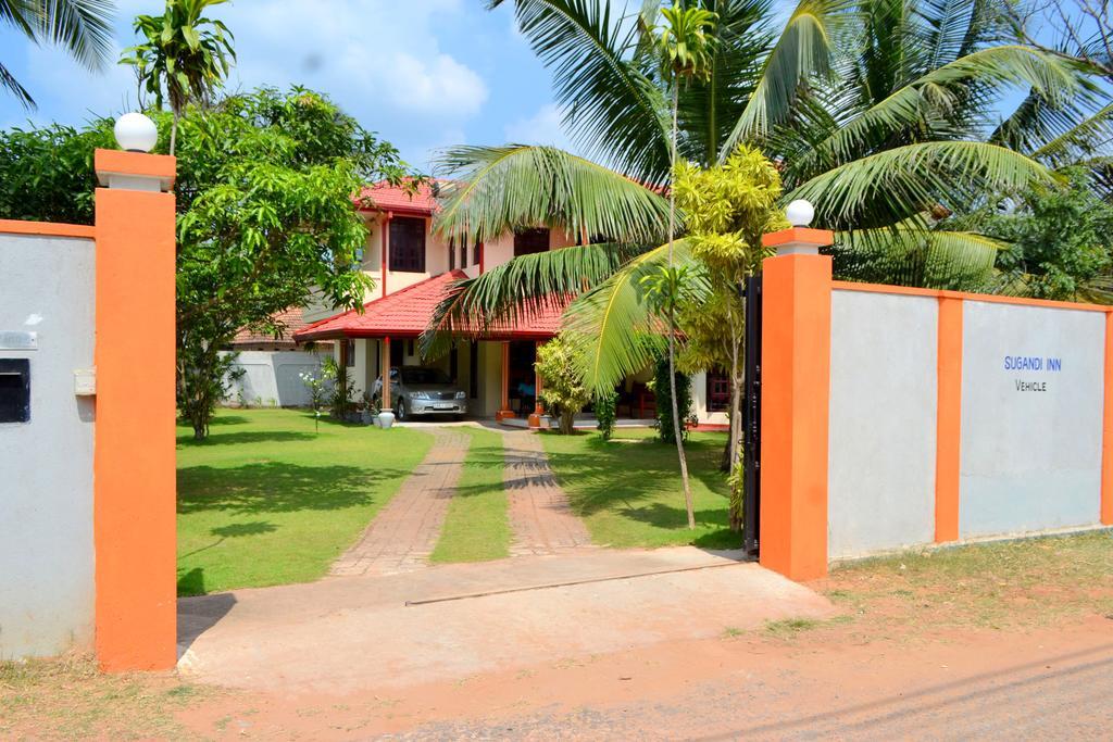 Sugandi Inn Kochchikade Exterior photo